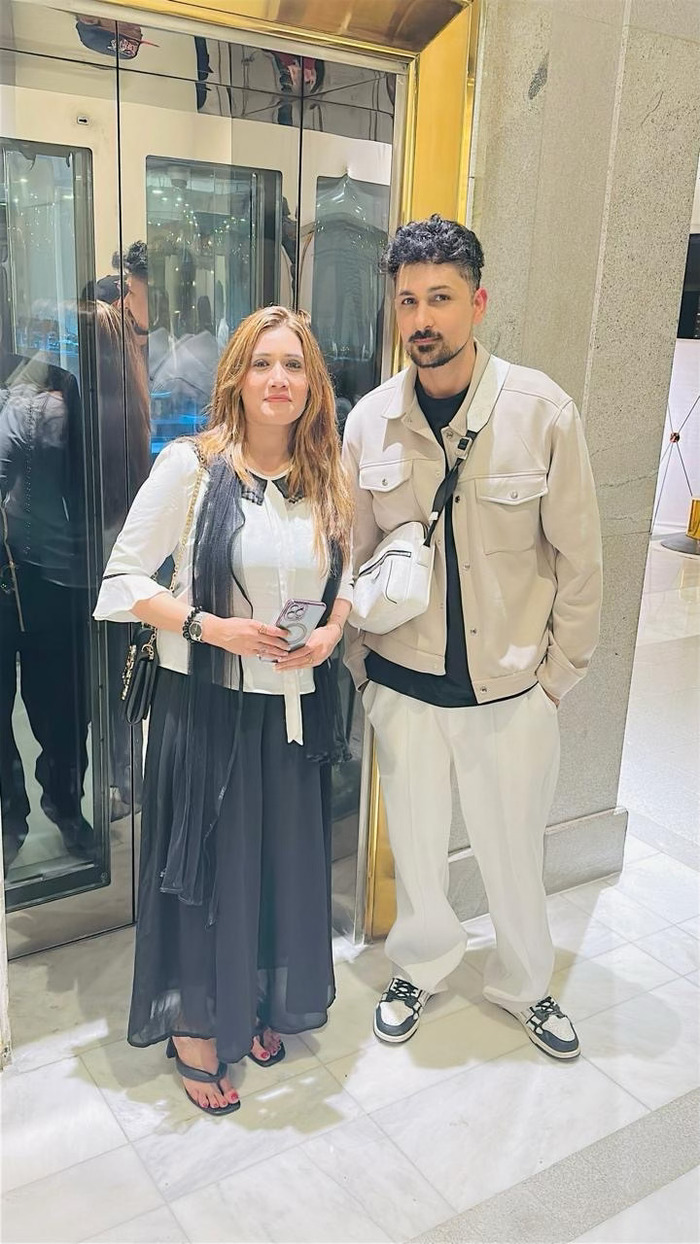 Tina James - Image 4